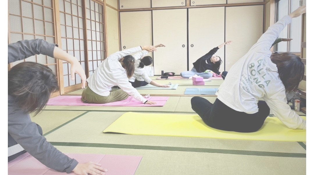 コミヨガ ナイト